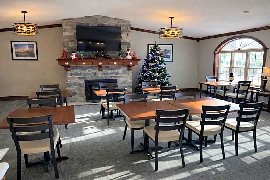 Fireside Inn And Suites