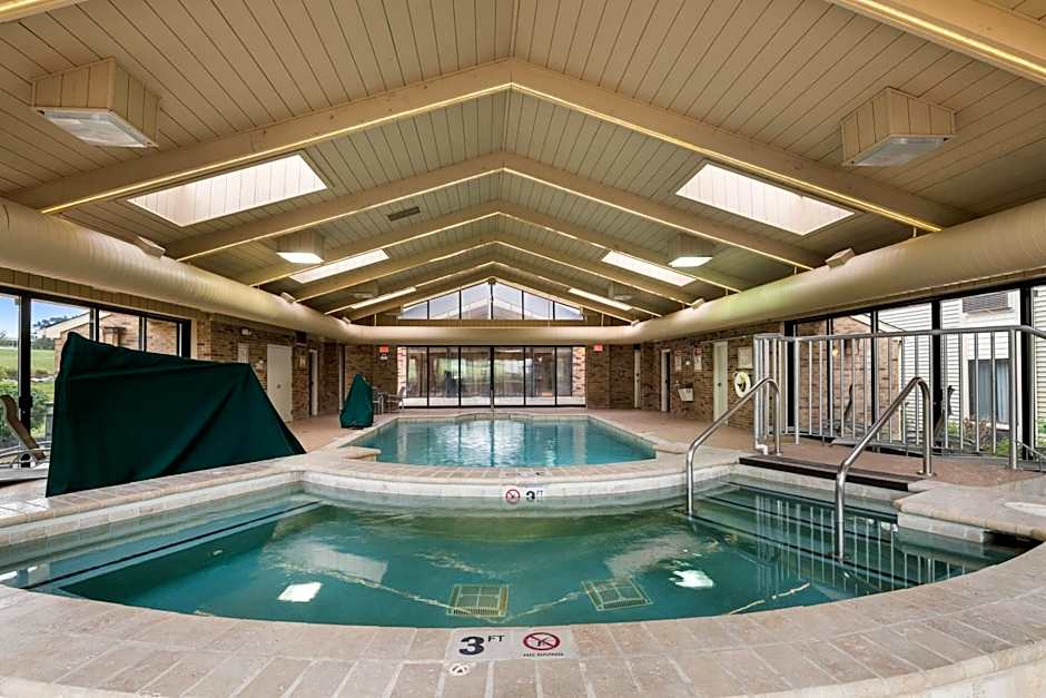 Antioch Hotel & Suites