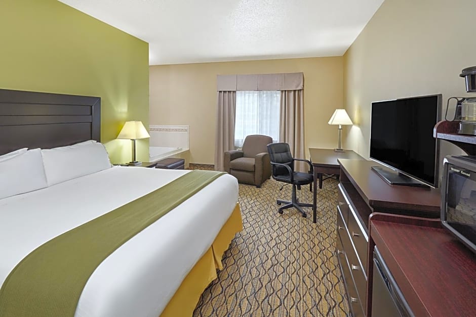 Holiday Inn Express Hotel & Suites Chicago-Libertyville By IHG