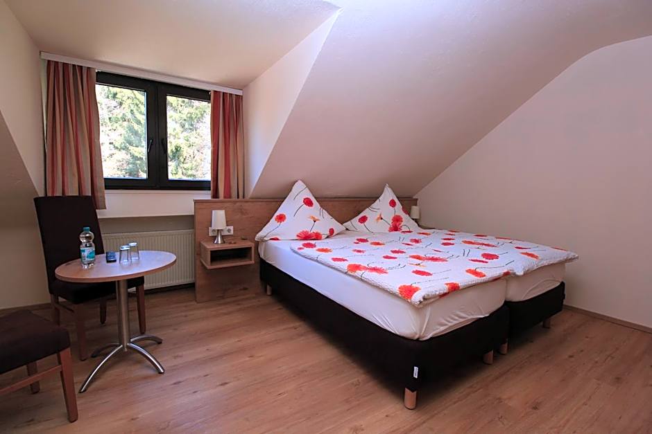 Waldhotel Albachmühle mit Albacher Stuben