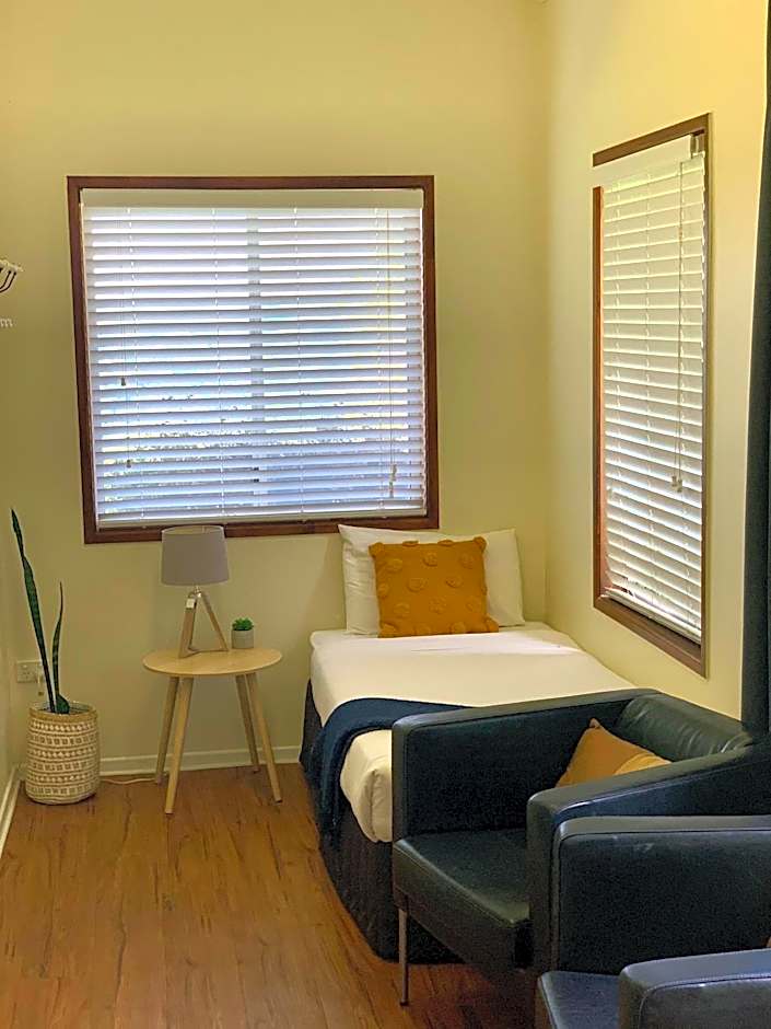 Montville Holiday Apartments
