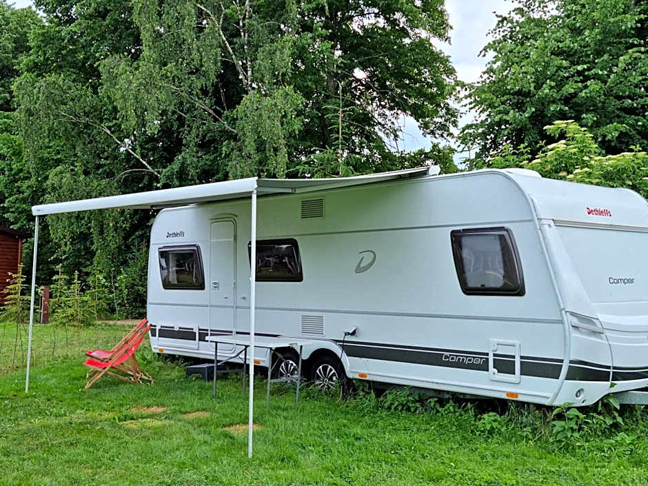 Velo Camp nad jeziorem Dadaj