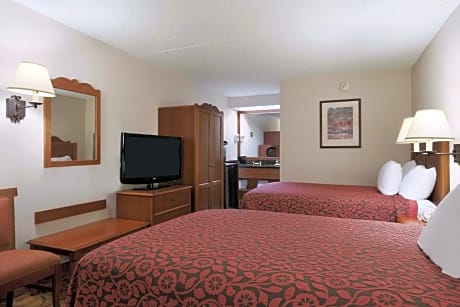 Upgraded 1 King Bed Smoking Room