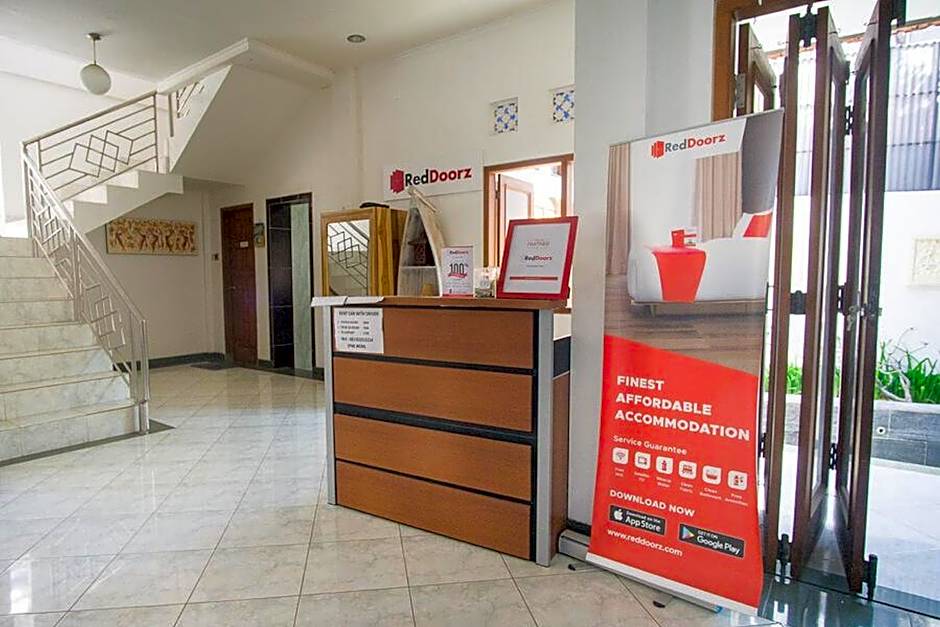 RedDoorz @ Jalan Gatot Subroto Denpasar