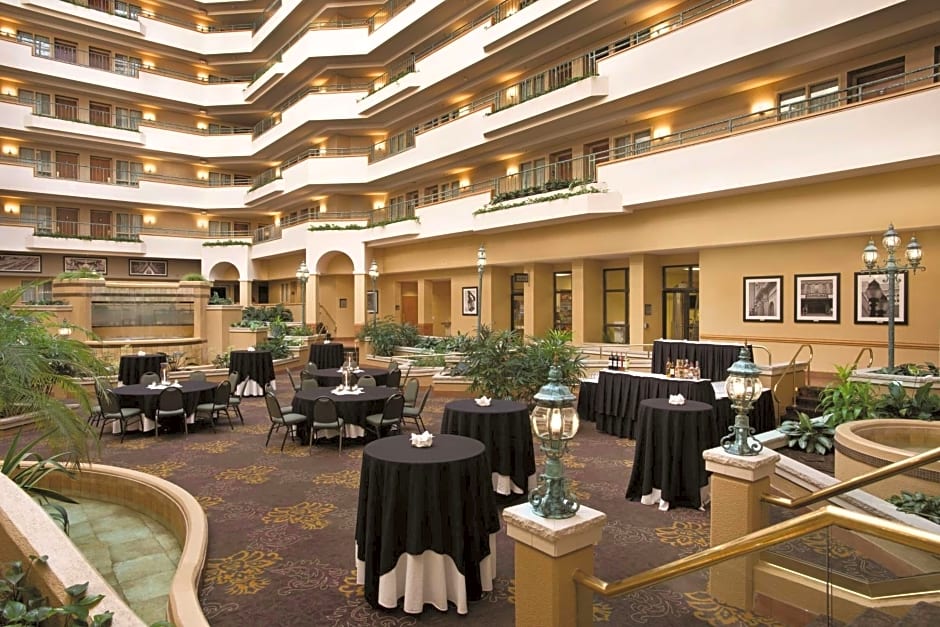 Embassy Suites By Hilton Greensboro-Airport