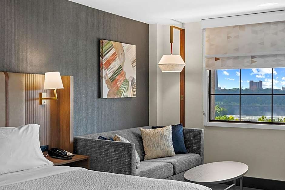 Holiday Inn Niagara Falls State Park Entry By IHG