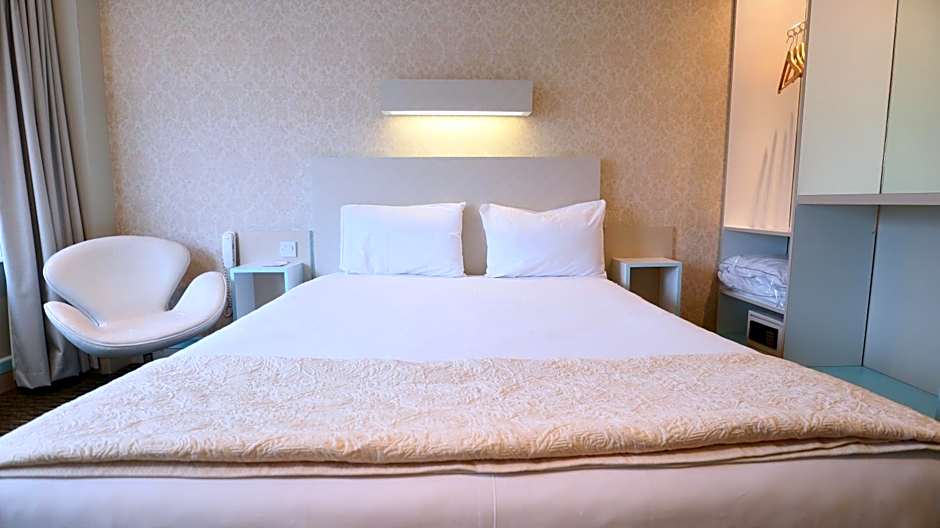 Citrus Hotel Cheltenham by Compass Hospitality