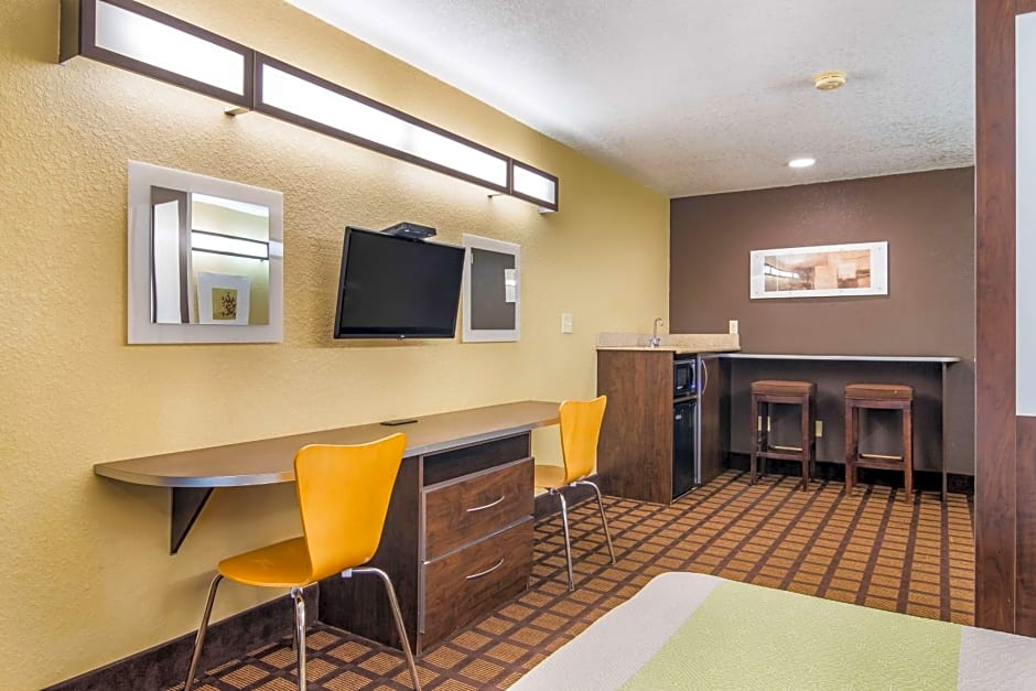 Motel 6-Canton, GA