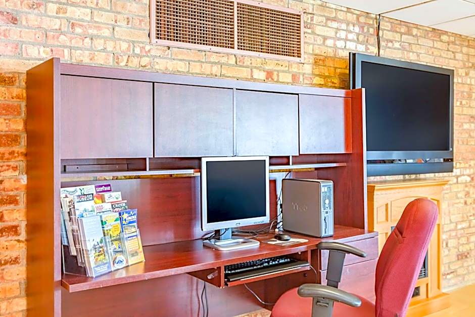 Motel 6-Grand Rapids, MI - Northeast