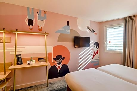 Standard Room with 1 double bed