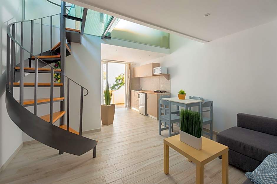 Pefkos View Suites & Maisonette