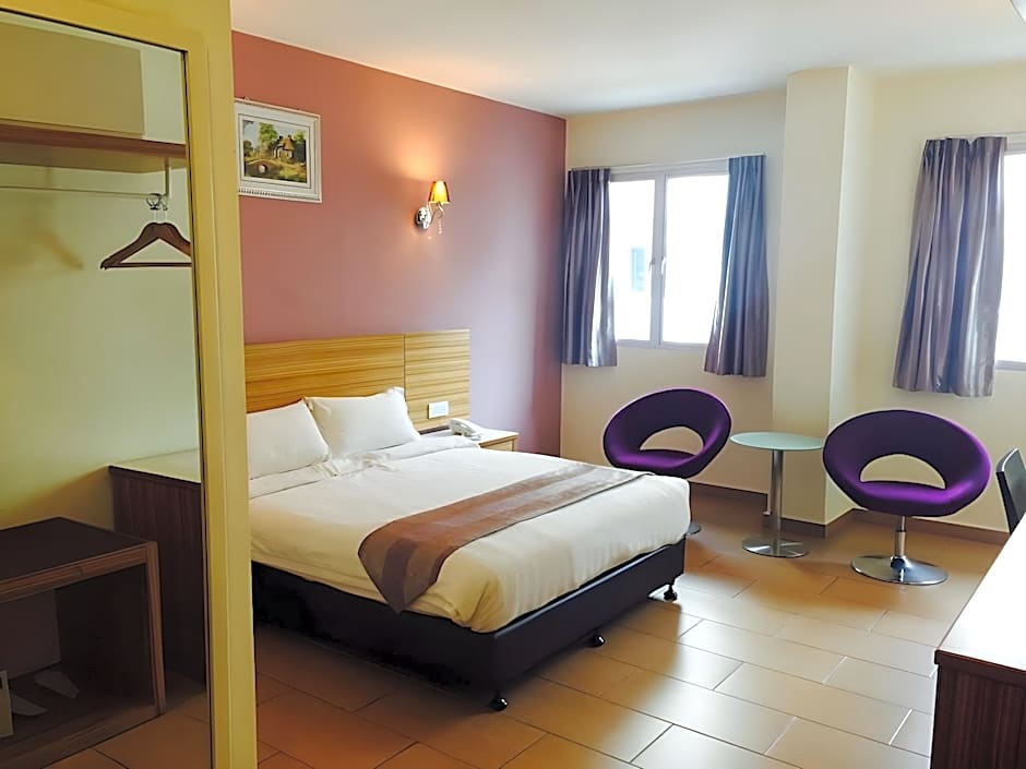 Grand Court Hotel