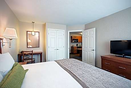 1 King Bed 1 Bedroom Suite