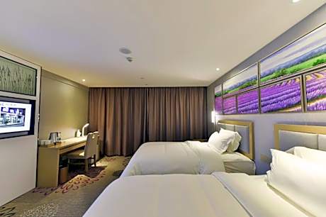 Deluxe Twin Bed Room