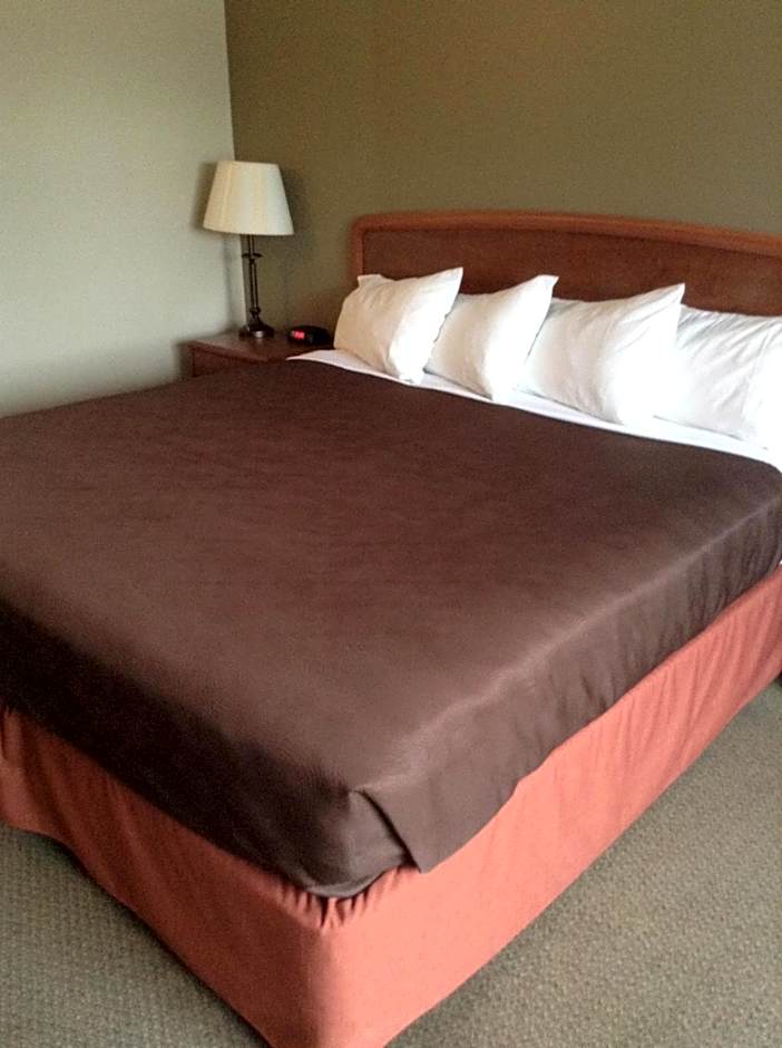 AmericInn by Wyndham Republic