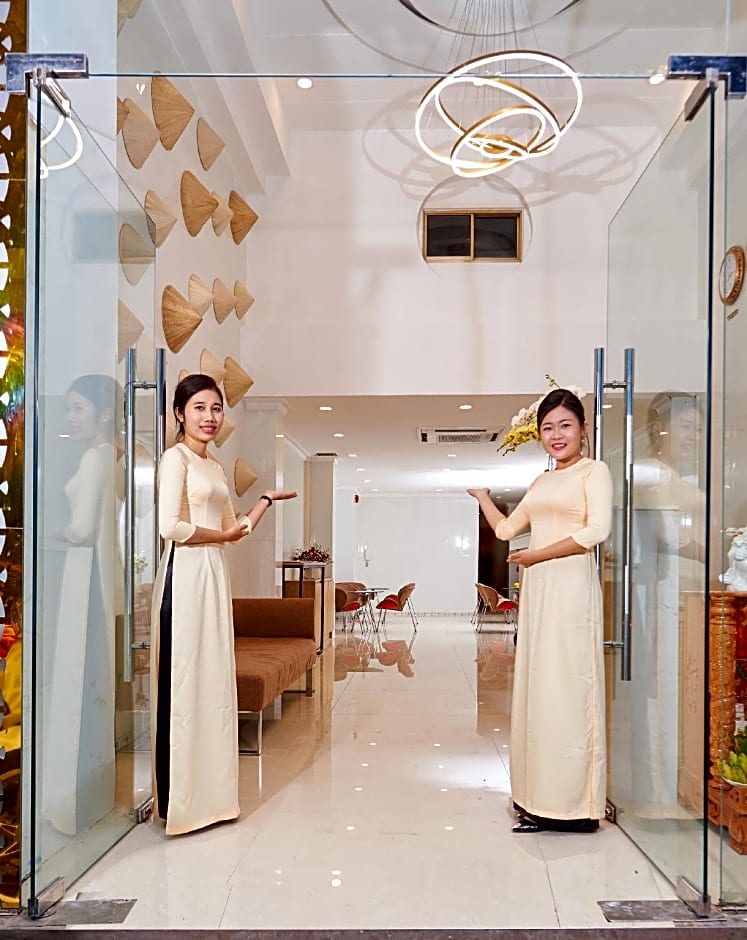 Saigon Charm Hotel