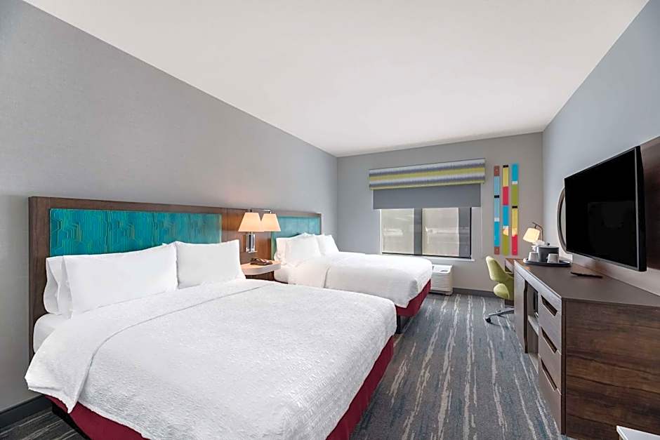 Hampton Inn by Hilton Williams