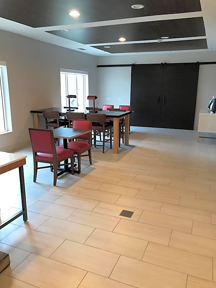 Holiday Inn Express Toledo West - Napoleon By IHG