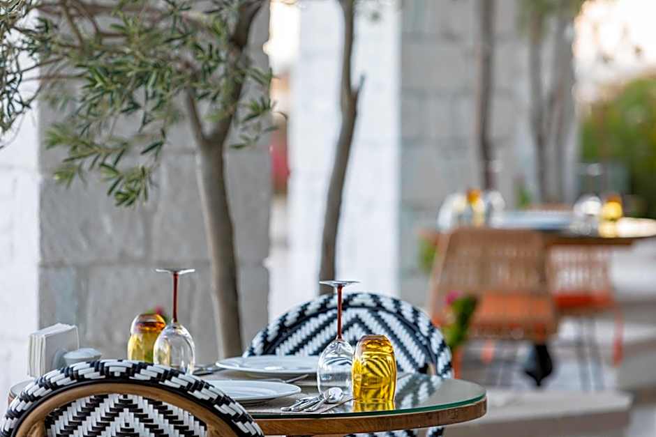 Design Plus Seya Beach Hotel