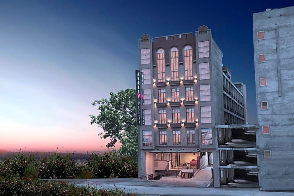 Avari Xpress Faisalabad