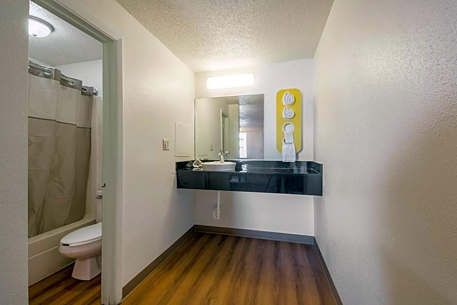 Motel 6 Indianapolis In – Indianapolis, IN