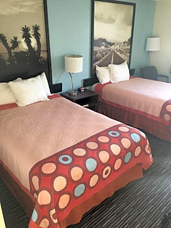 Double Room with Two Double Beds - Smoking