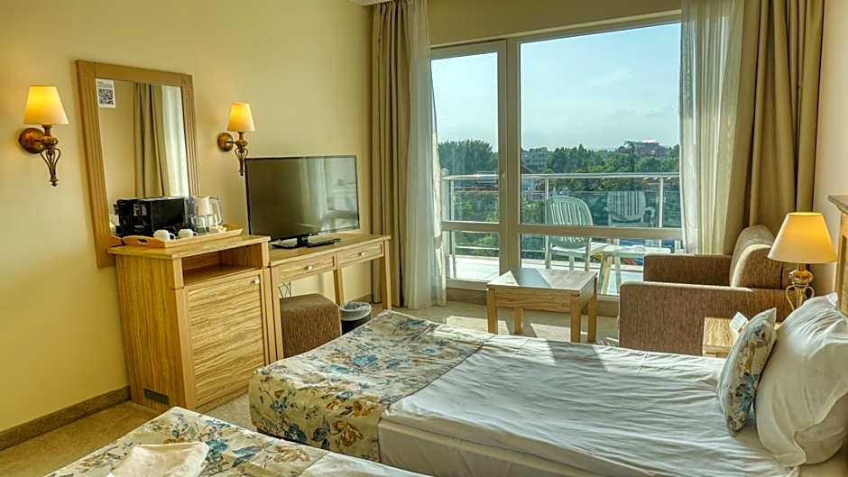 DIT Evrika Beach Club Hotel - All Inclusive