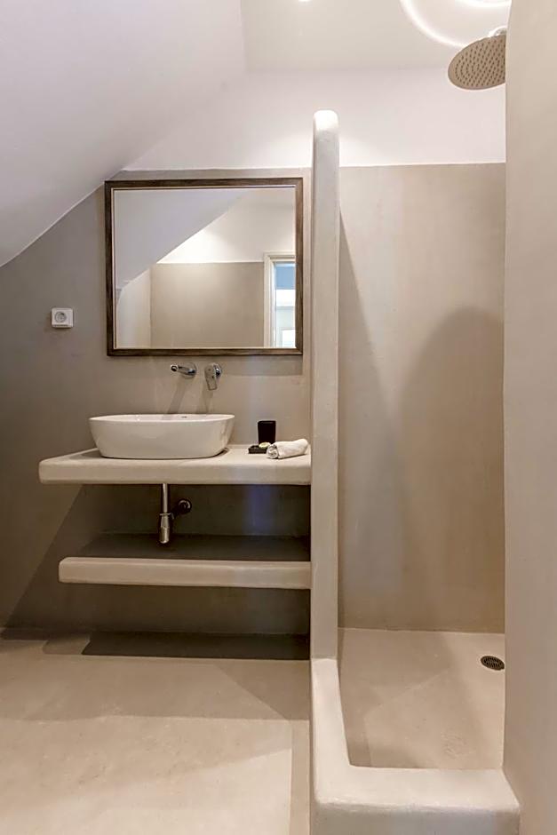 Alexandros Apartments