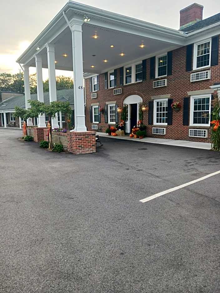 Colonial Inn Seekonk