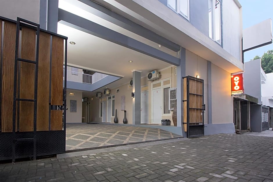 OYO 647 Irooms Homestay