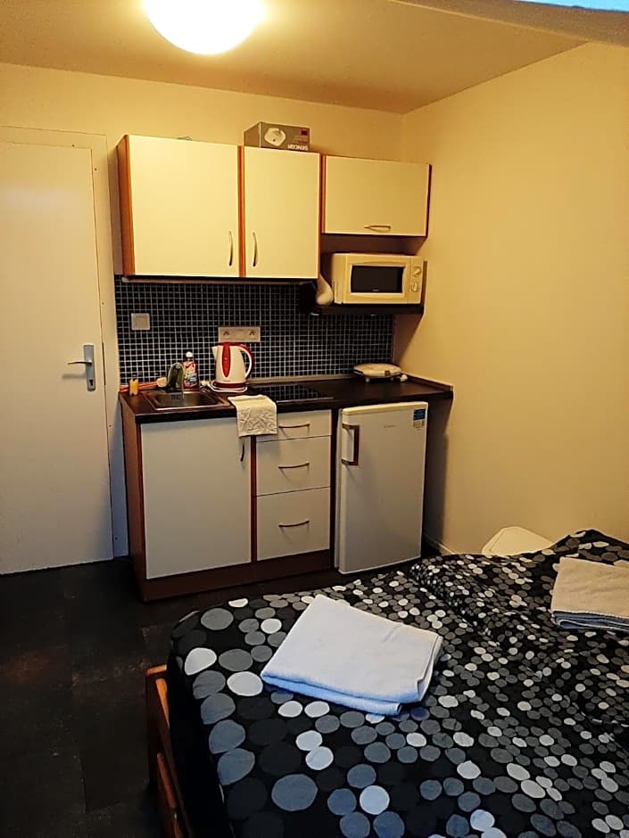 Photo 1 of 5 of Small Double Room