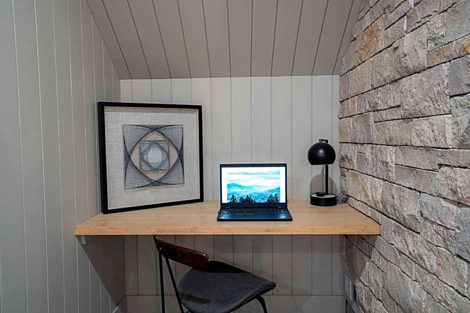 Prestige Kamloops Hotel