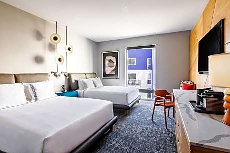 Queen Room with Two Queen Beds and Roll-In Shower - Disability Access