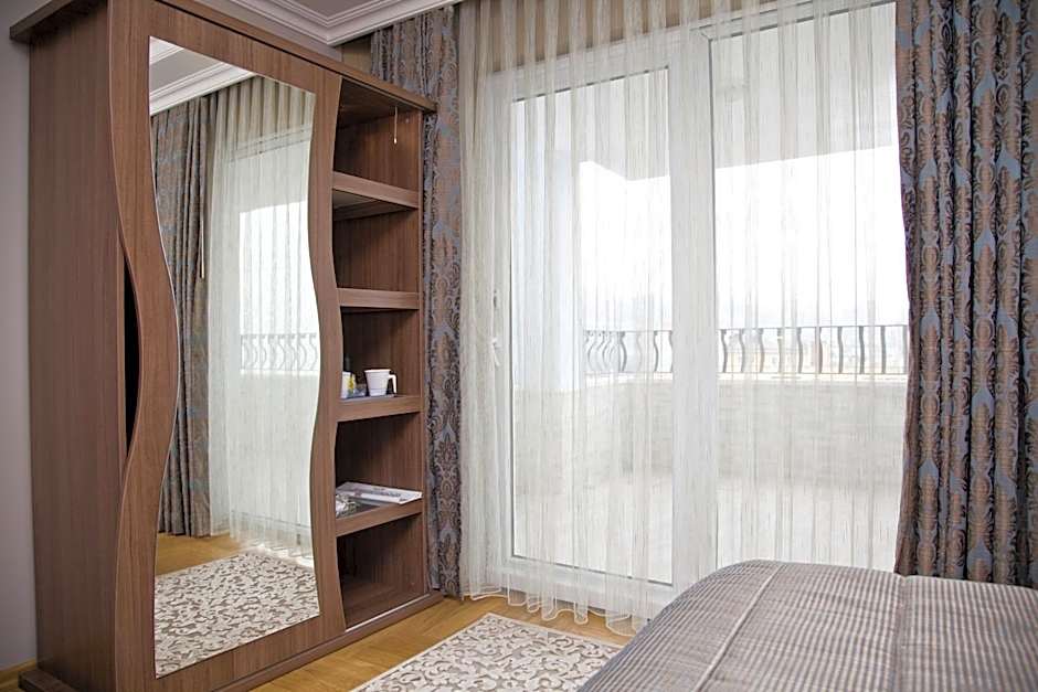 Grand Atakum Hotel