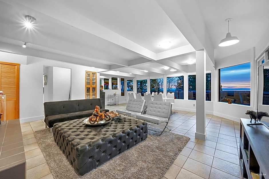 Cypress: Private Bedroom/Bathroom/Office, with Shared Pool, Hot tub