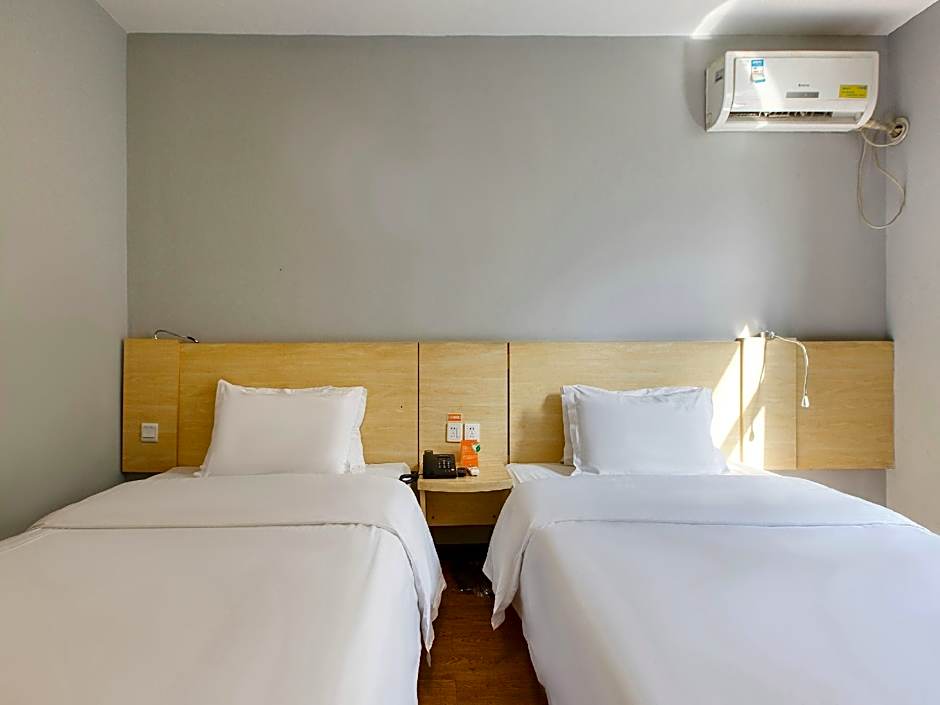 7 Days Inn Nanchang Bayi Square North Dinggong Road Metro Station