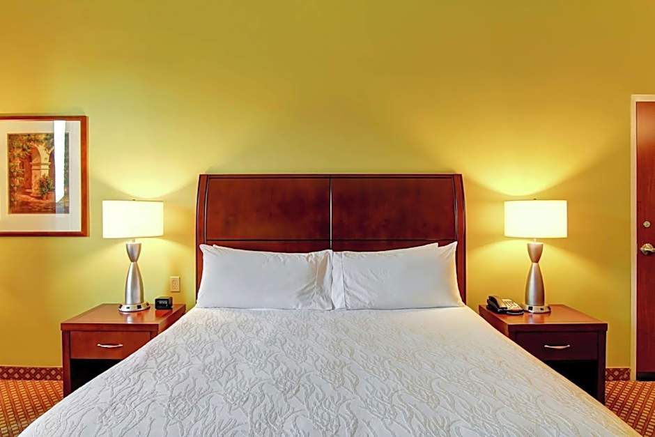 Hilton Garden Inn Ottawa Airport