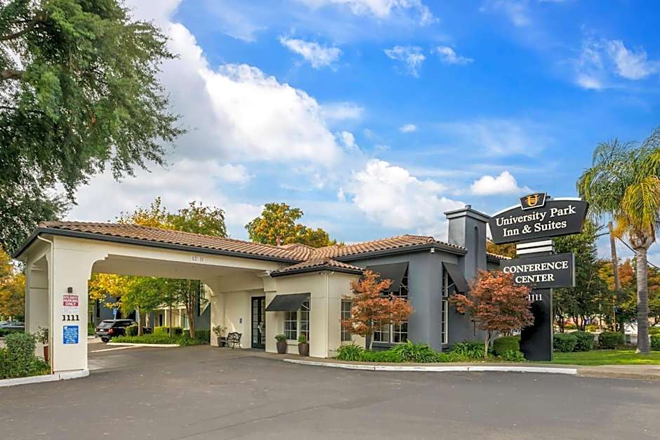 University Park Inn & Suites, an Ascend Collection Hotel
