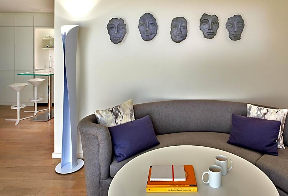 The Valorian Los Angeles, Curio Collection by Hilton