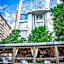 Les Fleurs Boutique Hotel
