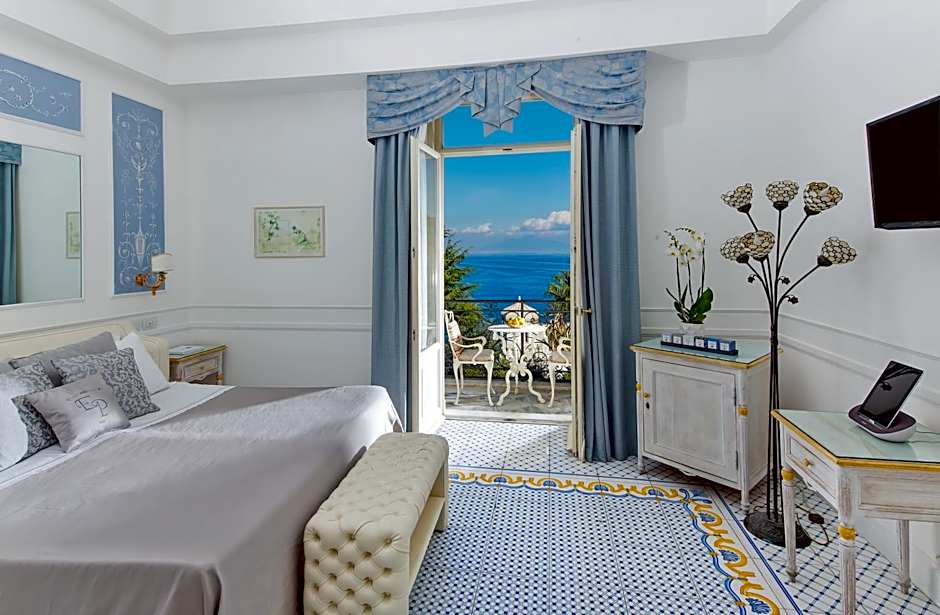 Photo 1 of 9 of Deluxe, Sea View