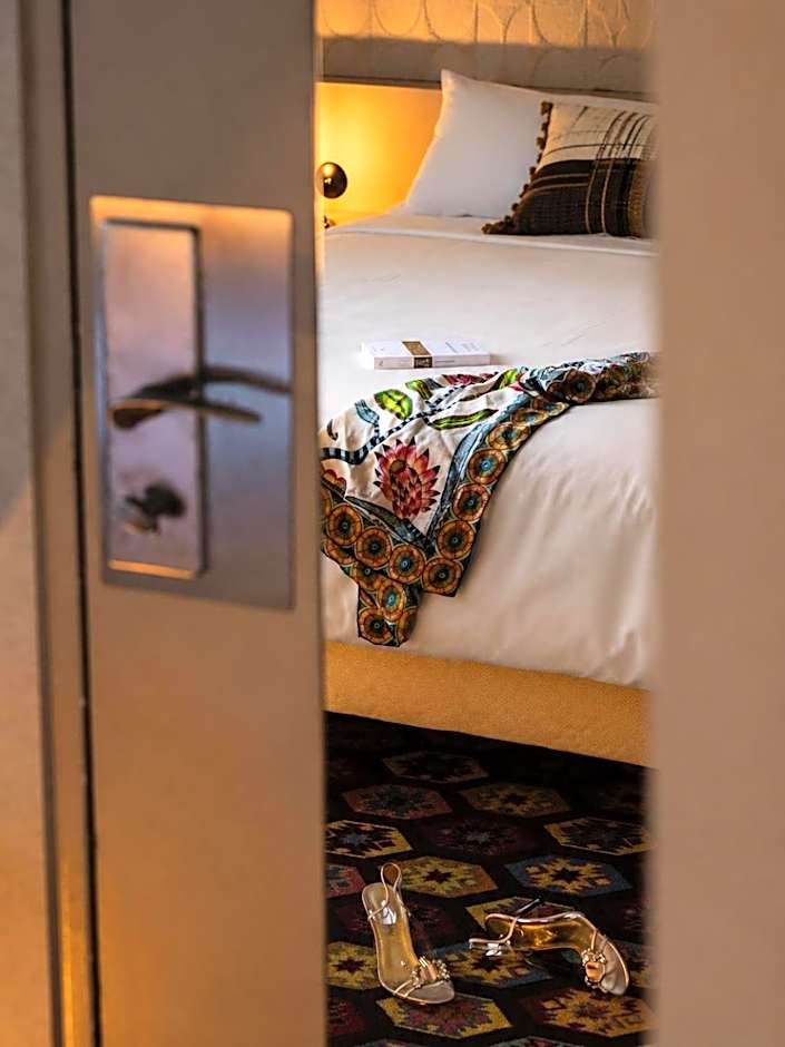 LHotel - face au château - boutique hôtel et séminaires