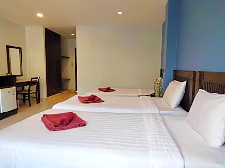 Basic Triple Room