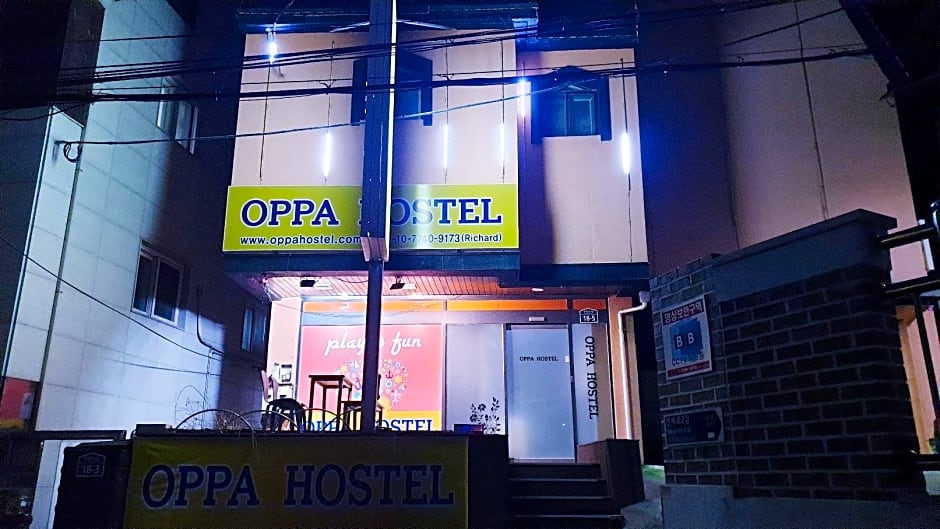 OPPA Hostel Sinchon Hongdae