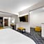 Comfort Suites London South