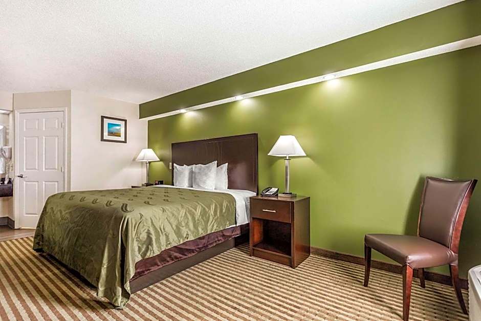 Photo 1 of 4 of 1 King Bed