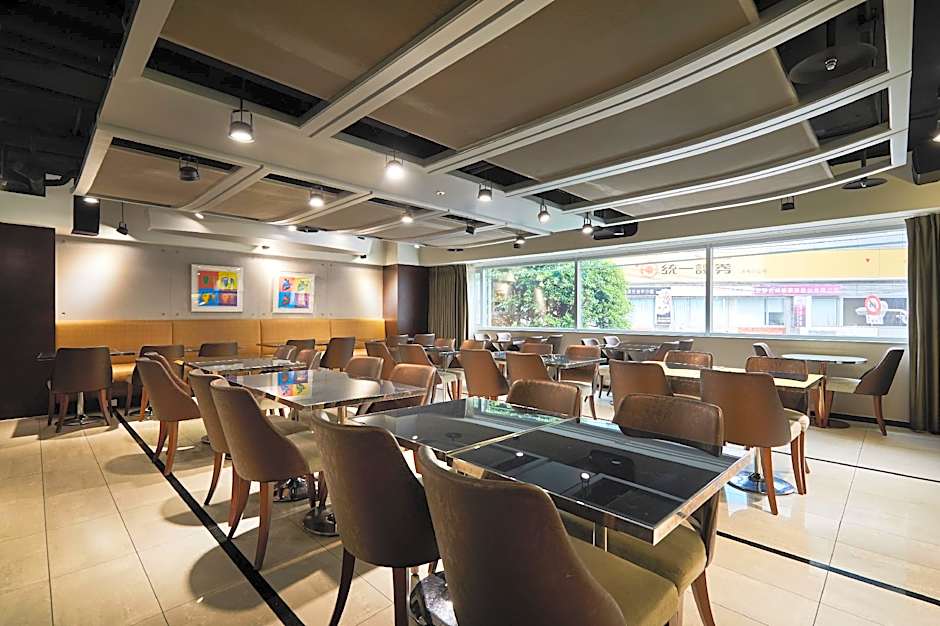 K Hotel - Yunghe
