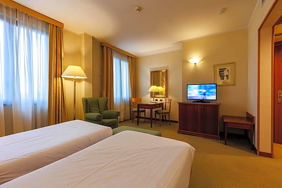 Hotel Excelsior Magenta
