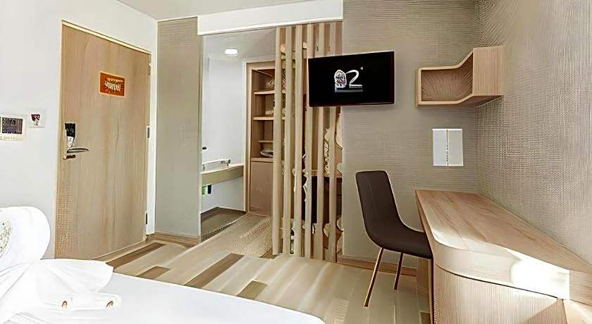 B2 Ubon Premier Hotel