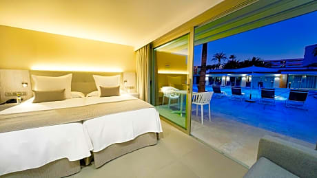 Double Room with Pool View